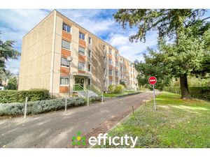 Vente appartement 3 pièces 83.5 m² à Bron (69500)  250 000 €