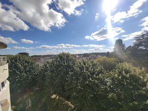 Vente appartement 3 pièces 69 m² à Saint-Cyr-l'Ecole (78210)  299 500 €