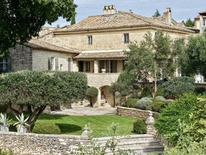 Maison de luxe à vendre à Saint-Maximin