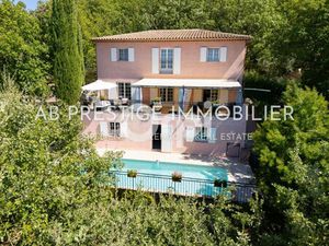 Maison de luxe à vendre à Montauroux