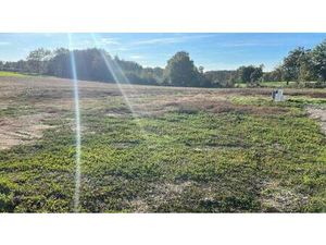 Terrain constructible viabilisé à vendre