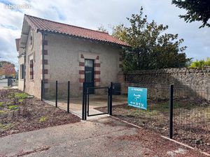 MIGNALOUX-BEAUVOIR GOLF  MAISON meublée  2 chambres