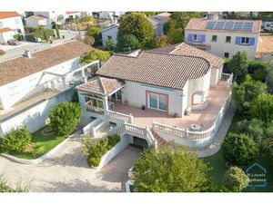 Maison de luxe à vendre à Candillargues