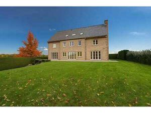 ST JOHN'S - 7CH - 650M2 - 12 ARES