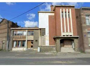 GROS POTENTIEL - COMMERCE + APPARTEMENTS