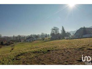 Terrain constructible viabilisé à vendre