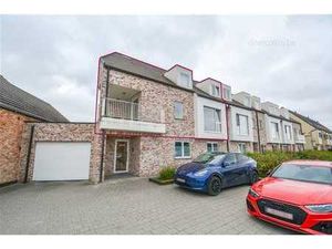 Agréable duplex avec belle terrasse & double parking souterr