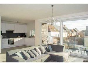 Vous cherchez un appartement lumineux de deux chambres à cou