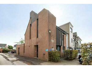 Centraal gelegen handelshuis