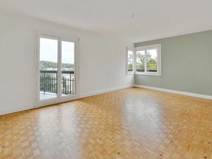 Location appartement 3 pièces 80.83 m² à Ville-d'Avray (92410)  1 350 €