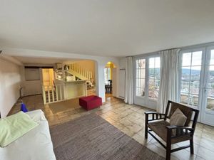 Location meublée appartement 4 pièces 90 m² à Figanières (83830)  1 224 €
