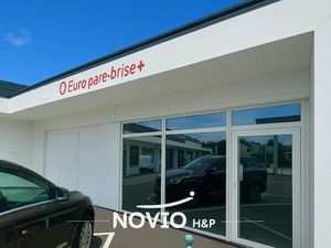 Location locaux professionnels 210 m² à Poitiers (86000)  2 600 €