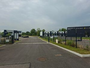 Location locaux professionnels 46 m² à Tignieu-Jameyzieu (38230)  650 €