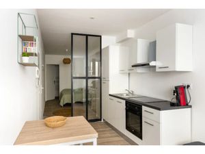 Location meublée appartement 1 pièce 32 m² à Marseille 1er (13001)  710 €