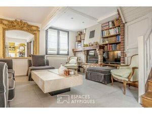 Charmante maison de ville avec terrasse en hyper centre de Camon