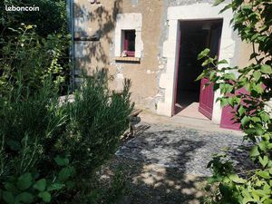 Maison rustique à la campagne