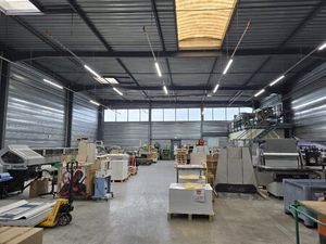 Location Local Professionnel 1 943m² CHAMBRAY LES TOURS 37170