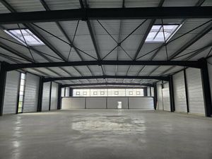 Location Local Professionnel 2 793m² PARCAY MESLAY 37210