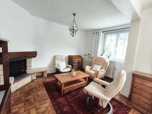 Maison lumineuse avec jardin exposé Sud – 3 chambres  garage et dépend