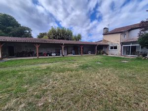 Vente maison 6 pièces 154.2 m² à Villeneuve-de-Marsan (40190)  144 000 €