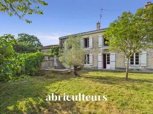 Achat Maison 12 pièces 258m² VILLENEUVE LA COMTESSE 17330