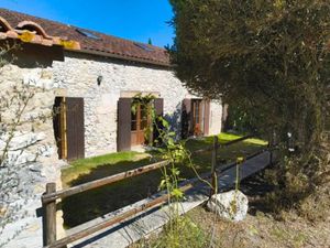 Vente maison 5 pièces 127 m² à Naussannes (24440)  234 300 €