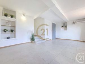 Appartement F1 bis à louer - 2 pièces - 31 20 m2 - Flayosc - 83 - PROVENCE-ALPES-COTE-D-AZ