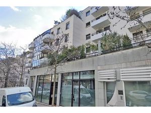 Bureaux de standing atypiques  à vendre  Suresnes Mont Valérien à proximité du tramway