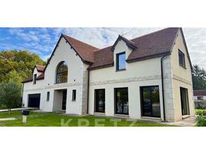 Maison avec piscine et jardin Poigny-la-Forêt (78)