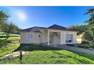 Maison Azerat m² T-3 à vendre  269 000 €