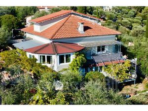 Villa de luxe à vendre à Saint-André-de-la-Roche