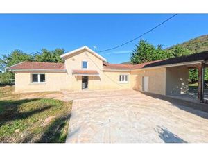 Maison Leyrieu m² T-5 à vendre  315 000 €