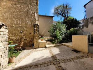 Vente appartement 1 pièce 46 m² Pertuis (84120)