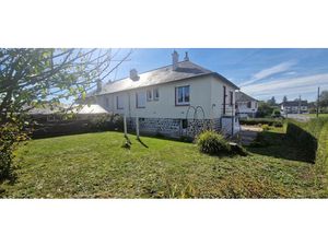 Location maison 5 pièces 132 m² à Guingamp (22200)  1 030 €