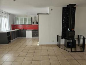 A LOUER AGREABLE MAISON DE TYPE 4/5 SURFACE 98 M2 LOTISSEMENT LA MADELEINE