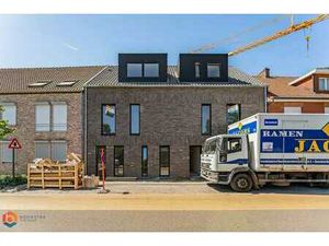 Ruim gelijkvloers app. met 3 slpkrs en tuin