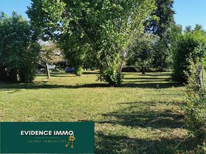 Vente terrain 860 m² à Dolomieu (38110)  90 000 €