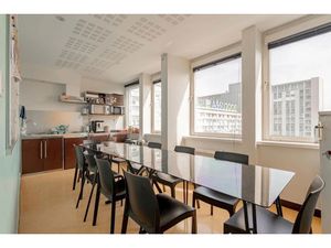 Vente locaux professionnels 8 pièces 266 m² à Clichy (92110)  498 000 €