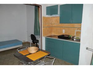 Location meublée appartement 1 pièce 22 m² à Bages (11100)  335 €