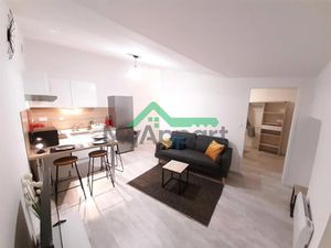 Location meublée appartement 3 pièces 55 m² à Ancône (26200)  670 €