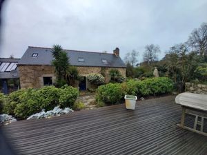 Location meublée appartement 3 pièces 68 m² à Penvénan (22710)  2 600 €