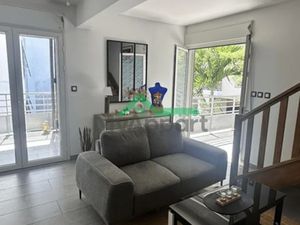 Location meublée appartement 107 m² à Saint-Denis (97400)  690 €
