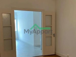 Location meublée appartement 6 pièces 112 m² à Berriac (11000)  860 €