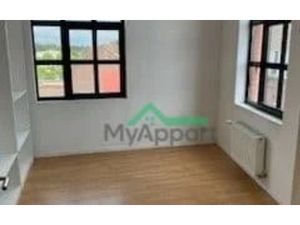 Location meublée appartement 3 pièces 100 m² à Roubaix (59100)  925 €