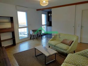 Location meublée appartement 2 pièces 47 m² à Aubervilliers (93300)  1 100 €