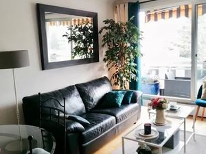 Location meublée appartement 2 pièces 43 m² à Courbevoie (92400)  1 390 €