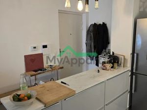 Location meublée appartement 2 pièces 40 m² à Montreuil (93100)  1 200 €