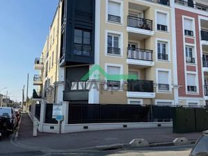 Location meublée appartement 4 pièces 77 m² à Le Blanc-Mesnil (93150)  1 530 €