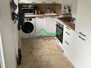 Location meublée appartement 2 pièces 41 m² à Divonne-les-Bains (01220)  1 800 €