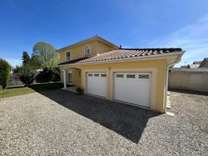 Location meublée appartement 5 pièces 127 m² à Jonage (69330)  1 690 €